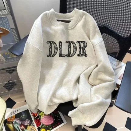 Trendy round neck loose fitting autumn and winter fleece hoodie