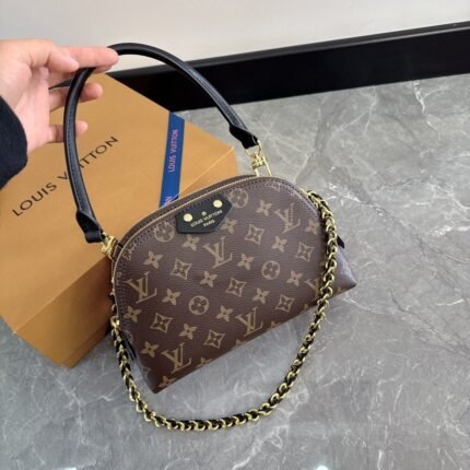 LV Vintage flower armpit bag with folding gift box
